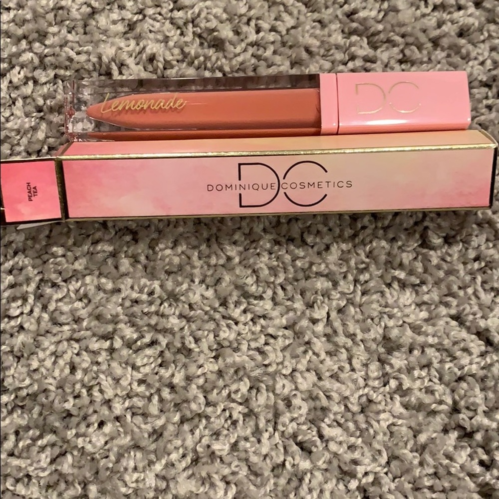 Dominique cosmetics lip gloss